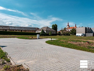 Prodej  stavebního pozemku 1 280 m² — photo 2