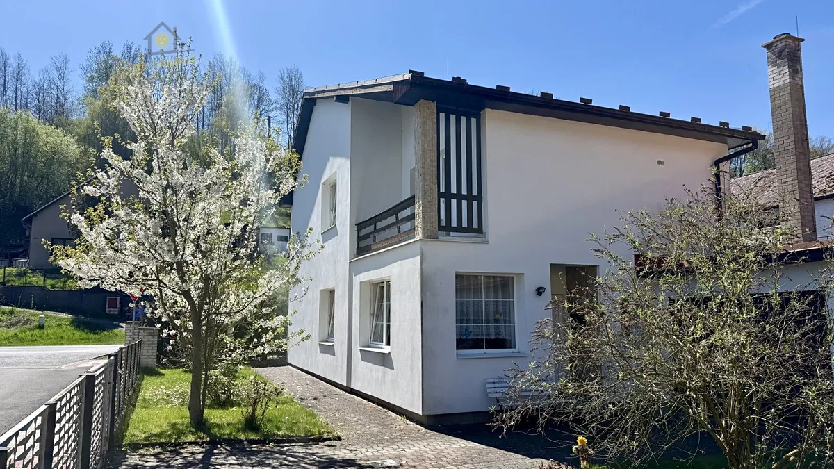 Prodej rodinného domu 230 m², pozemek 403 m²