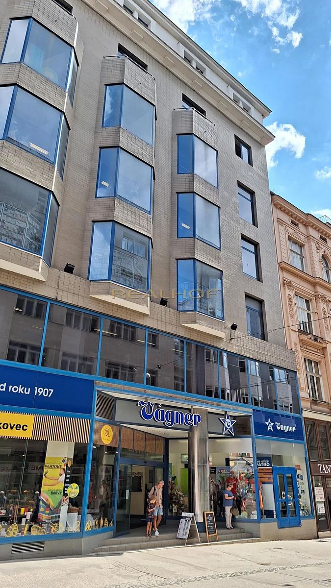 Pronájem obchodního prostoru 150 m²