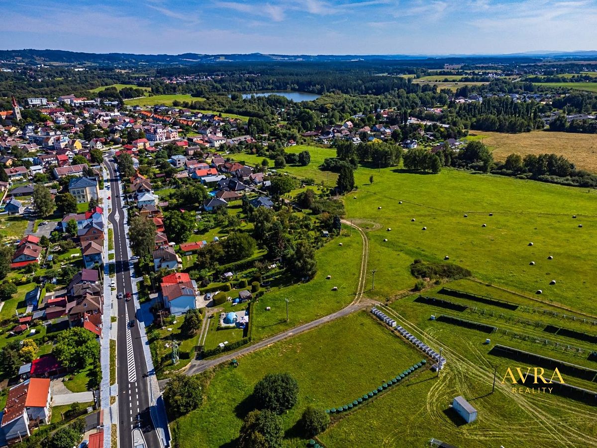 Prodej stavebního pozemku 2460 m²