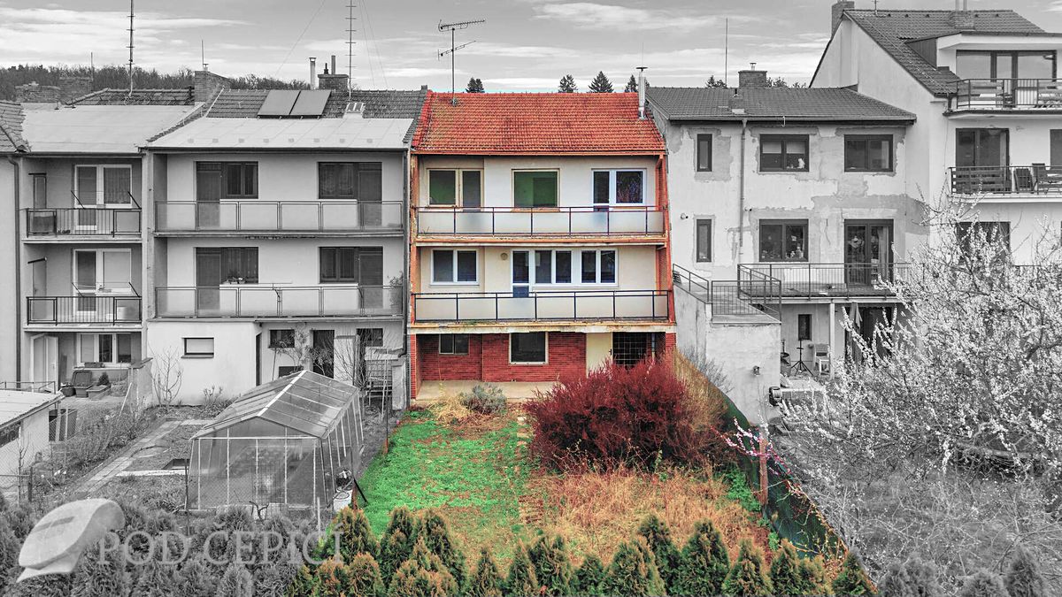 Prodej rodinného domu 225 m², pozemek 323 m² – fotografie 2