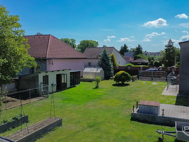Prodej rodinného domu 240 m², pozemek 1032 m², Tišice – náhled fotky 3