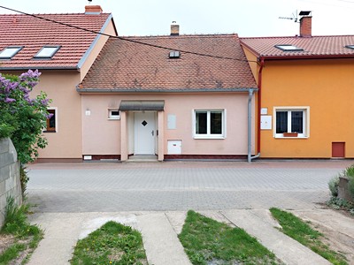 Pronájem bytu 2+1 60 m² (Jednopodlažní)