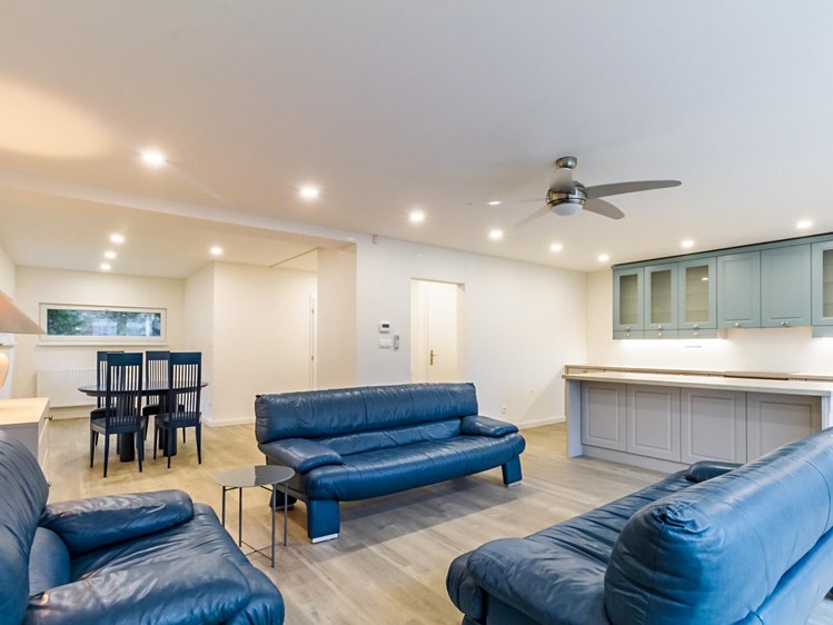 Будинок на продаж, 220 м² (11 з 27)