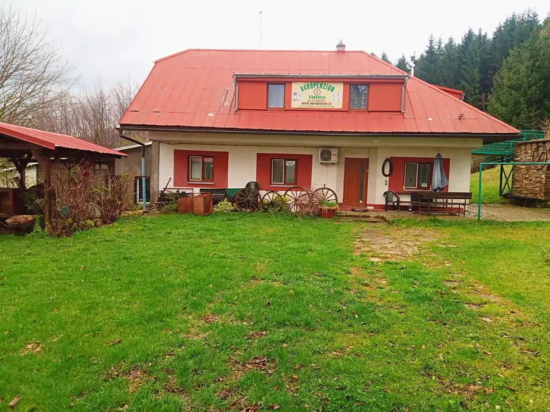 Prodej ubytovacího zařízení 300 m², Vápenice – náhled fotky 1