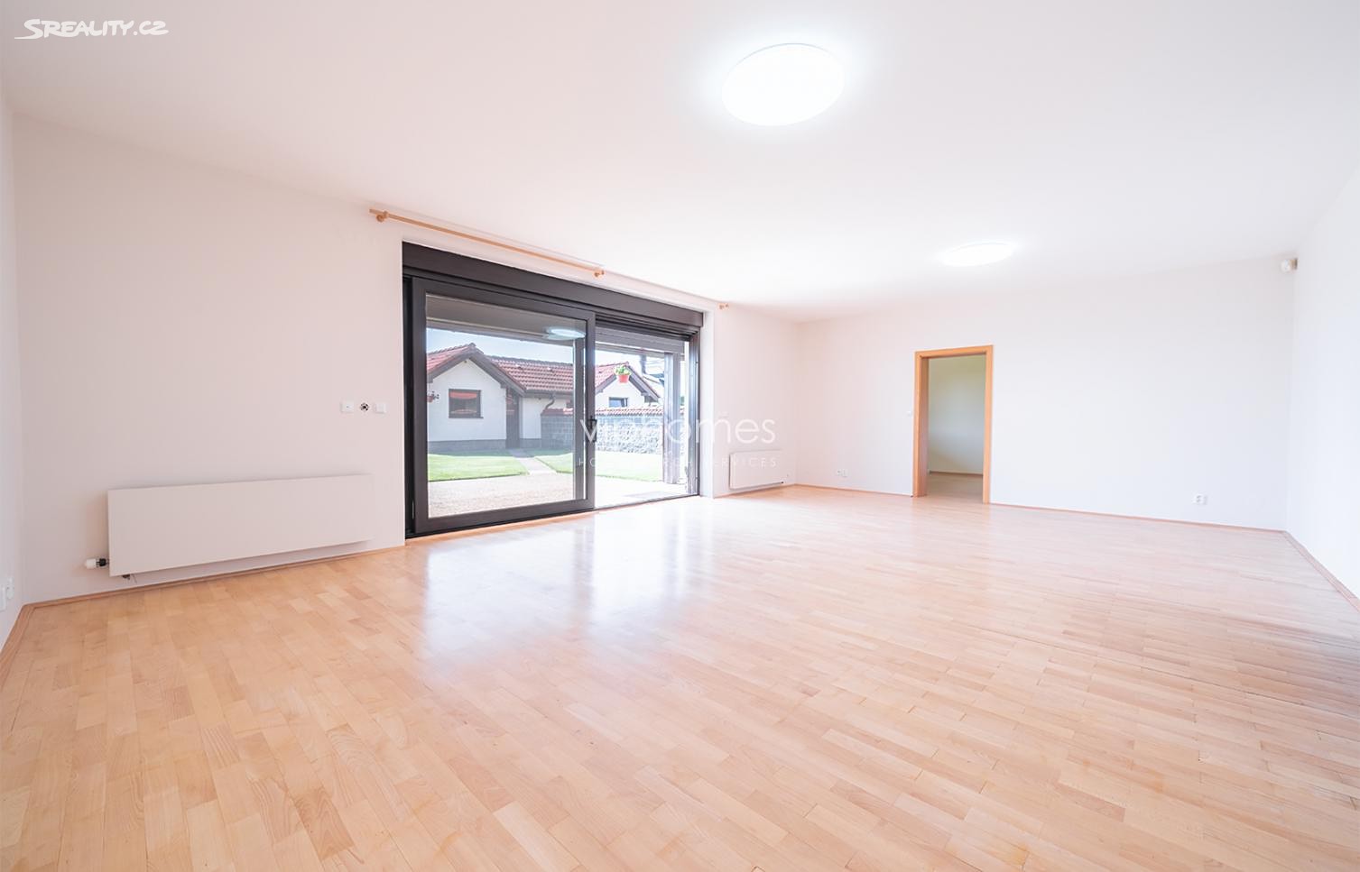 Pronájem  vily 280 m², pozemek 563 m² – pohled 2