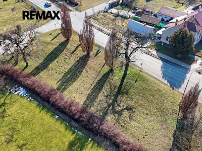 Prodej komerčního pozemku 784 m²