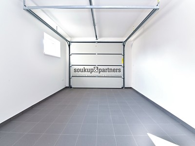 Pronájem  rodinného domu 193 m², pozemek 468 m² — photo 4