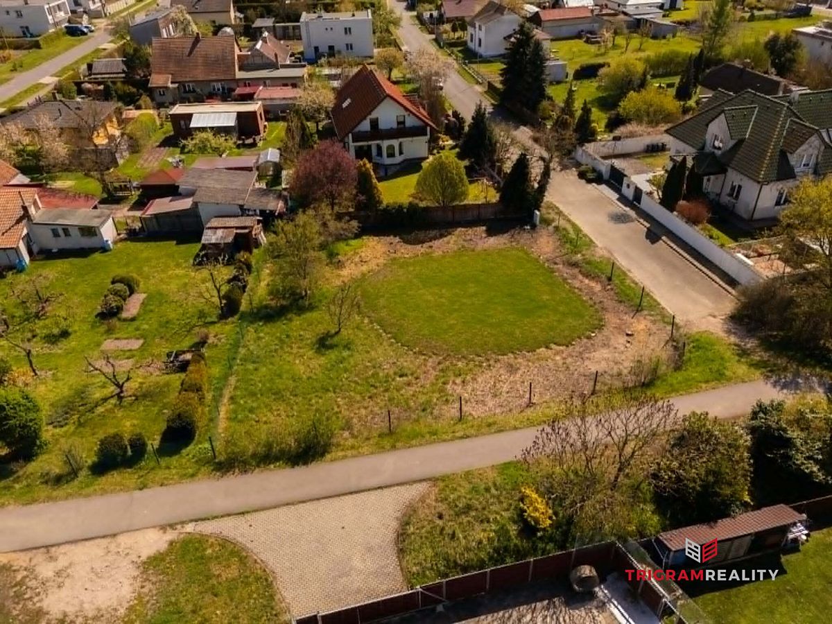 Prodej stavebního pozemku 846 m² – fotografie 2