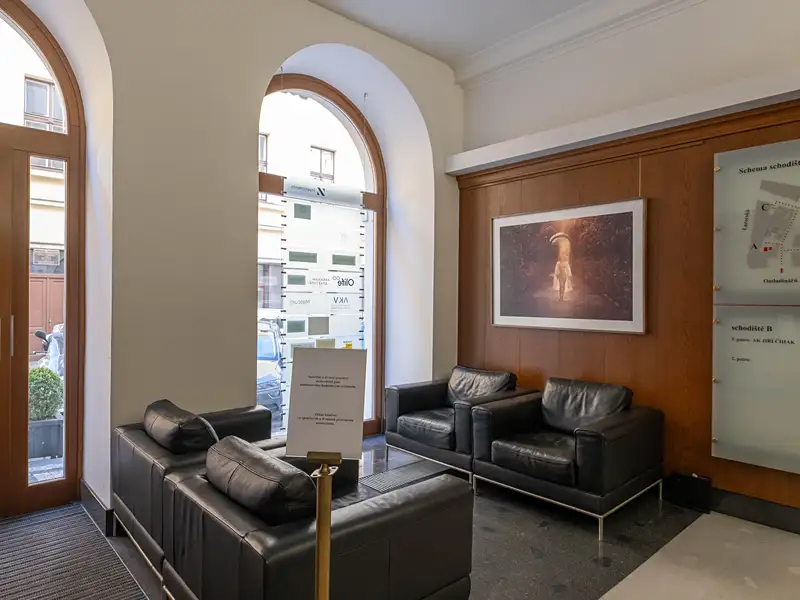 Pronájem kanceláře 110 m², Praha – náhled fotky 3