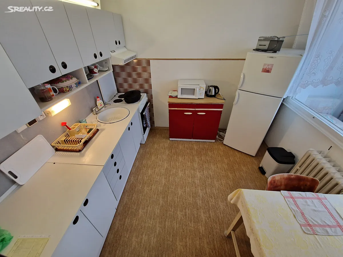 Pronájem bytu 2+1 60 m² – pohled 2