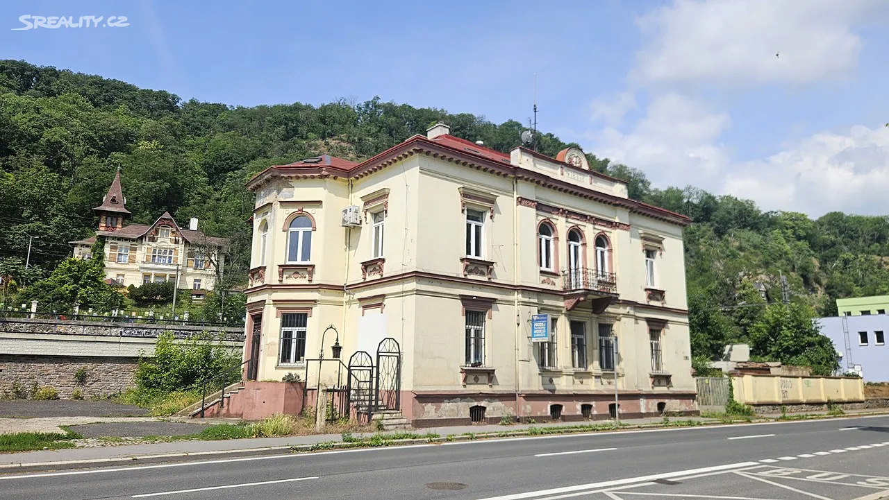Prodej rodinného domu 573 m², pozemek 573 m²