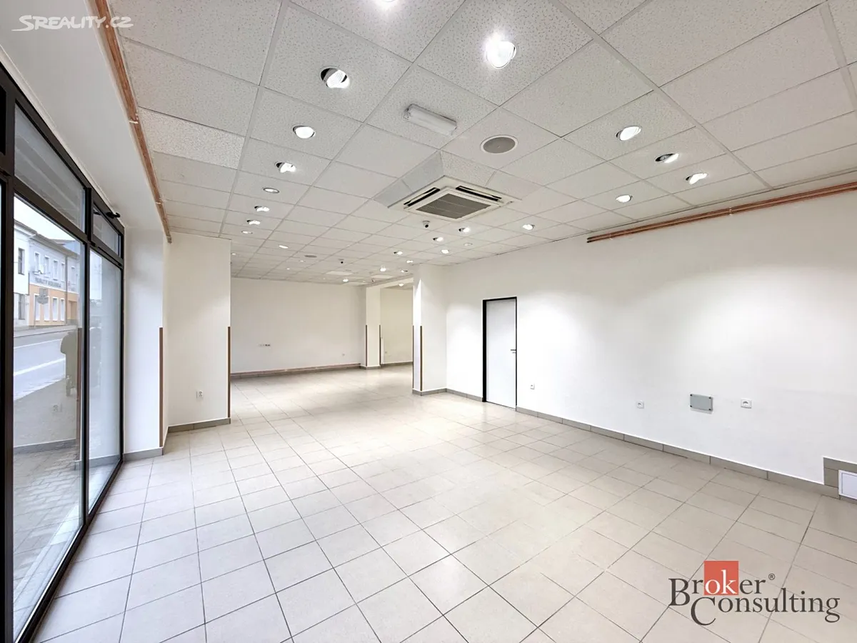 Pronájem obchodního prostoru 200 m² – pohled 2