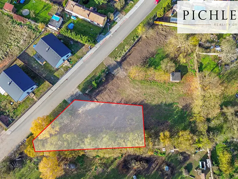 Prodej stavebního pozemku 696 m², Úherce – náhled fotky 2