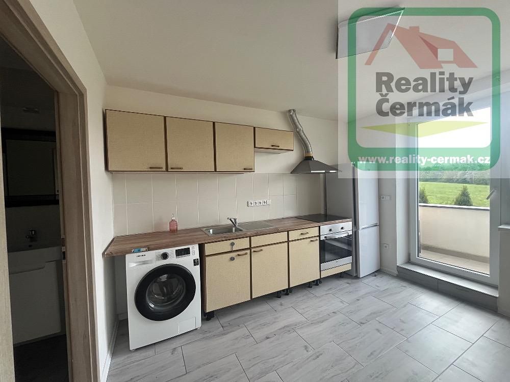 Pronájem bytu 1+1 40 m² – fotografie 2