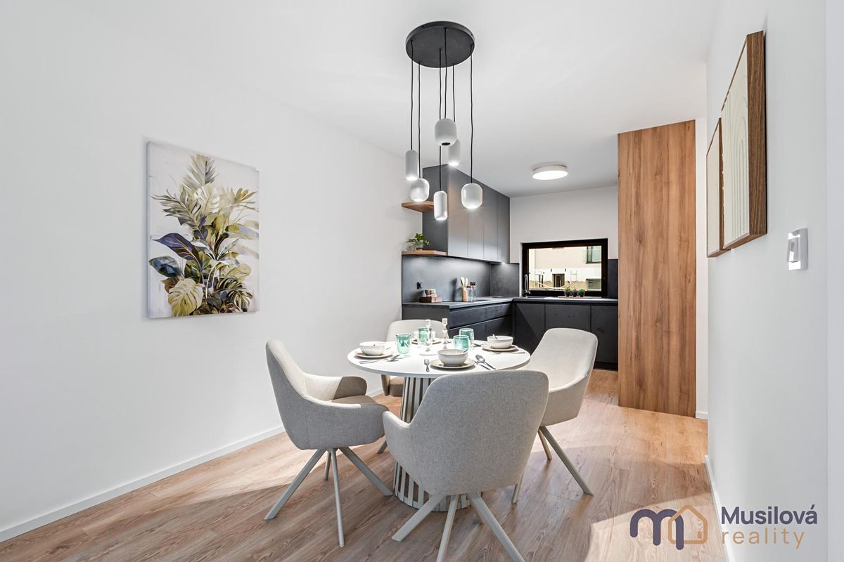 Pronájem rodinného domu 92 m², pozemek 300 m²