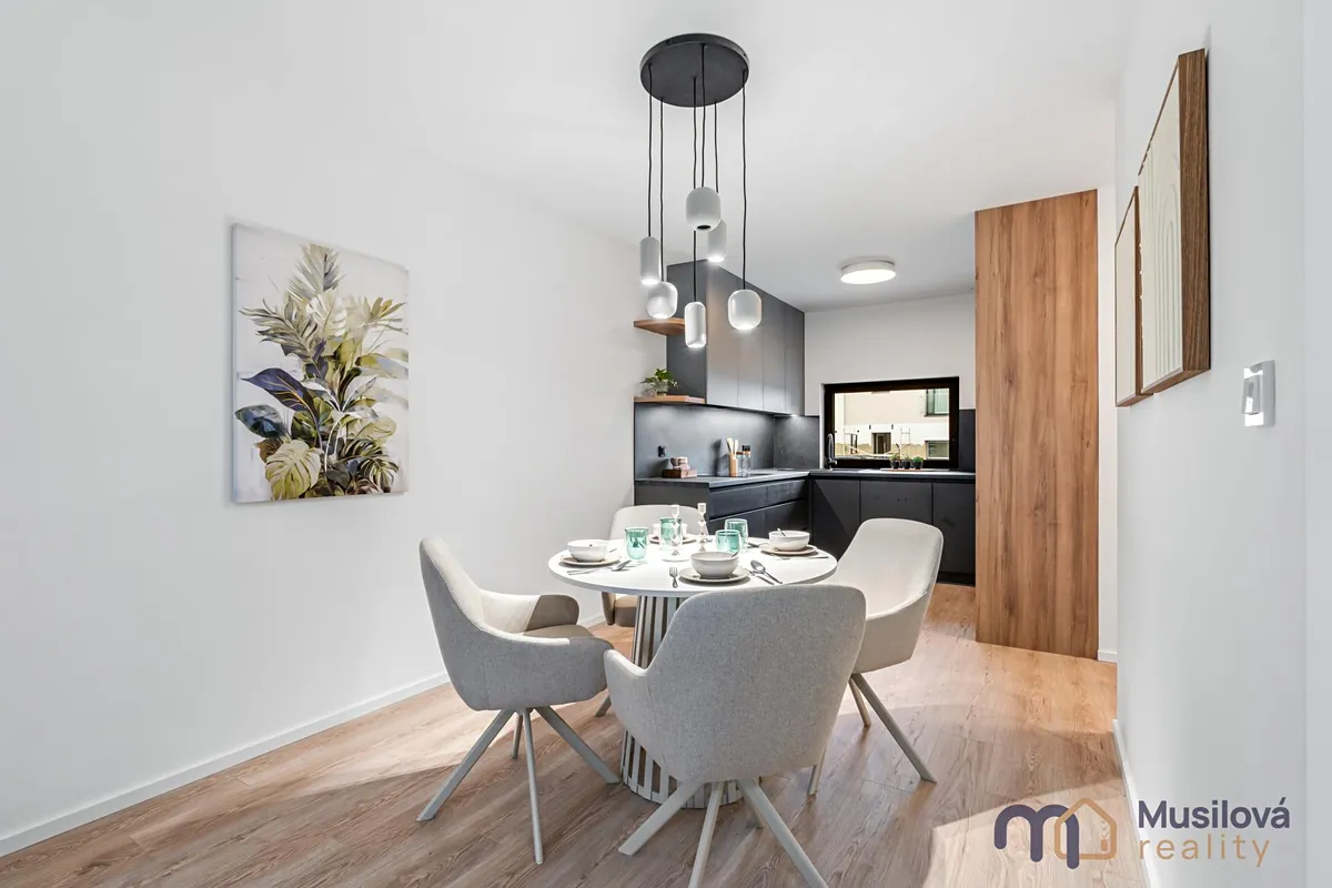 Pronájem rodinného domu 92 m², pozemek 300 m²