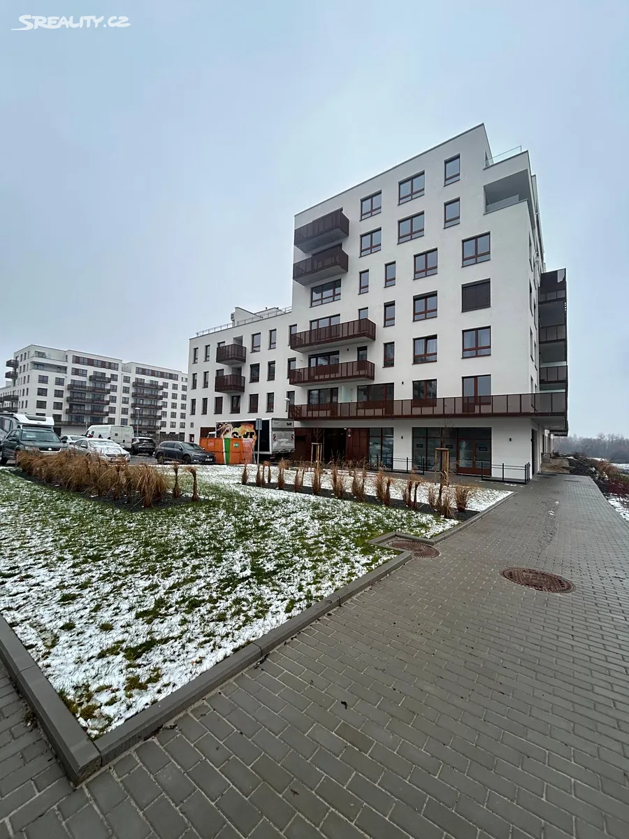 Pronájem bytu 2+kk 55 m², Kardausova
