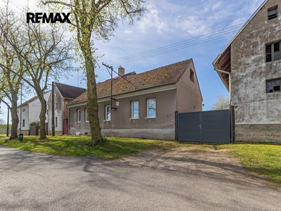 Prodej  rodinného domu 120 m², pozemek 3 926 m²