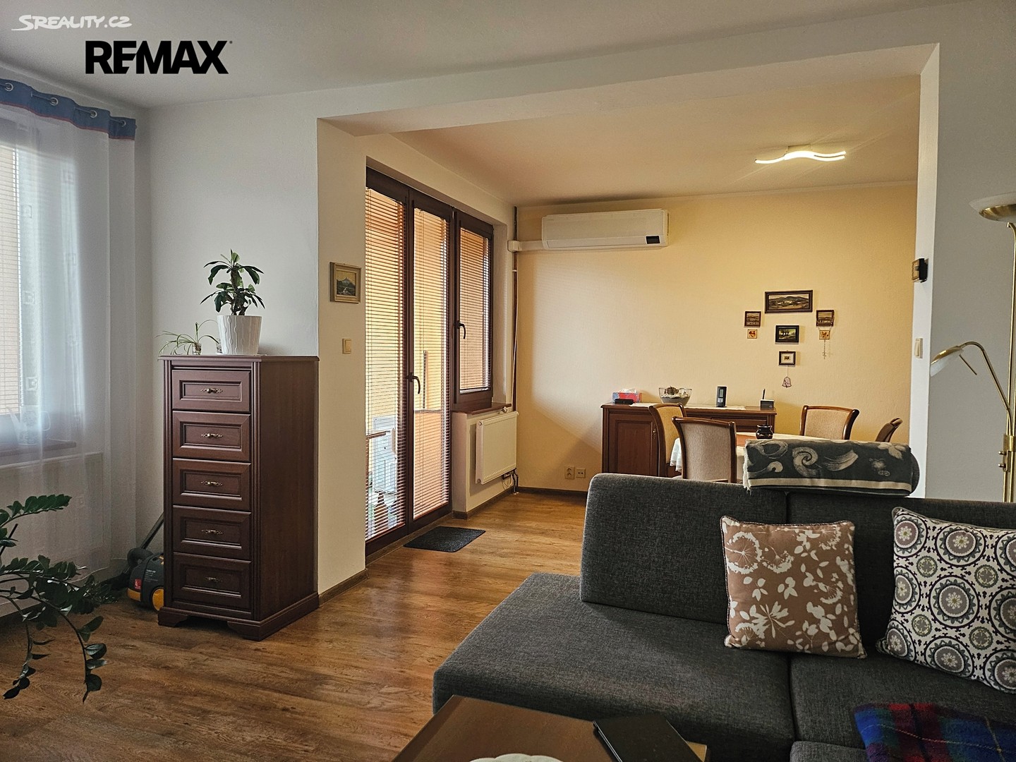 Prodej  rodinného domu 220 m², pozemek 125 m² – další