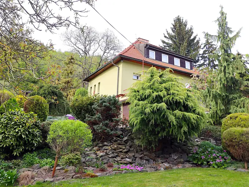 Prodej vily 340 m², pozemek 56404 m², Praha – náhled fotky 1