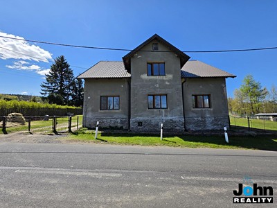 Prodej  rodinného domu 400 m², pozemek 1 982 m²