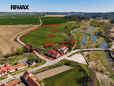 Prodej  zemědělské usedlosti 770 m², pozemek 25 646 m²