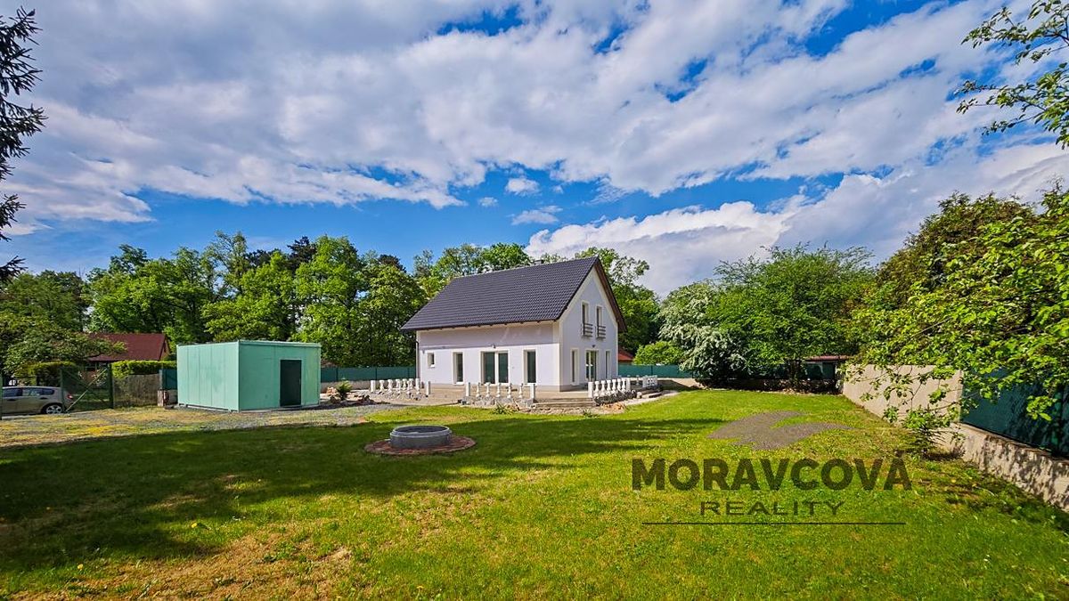 Prodej rodinného domu 121 m², pozemek 984 m² – fotografie 3