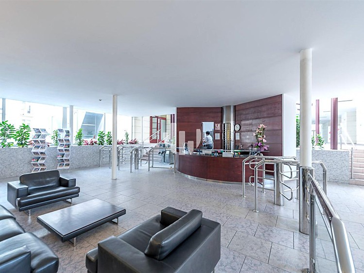Комерційне приміщення в оренду, 218 м² (2 з 10)