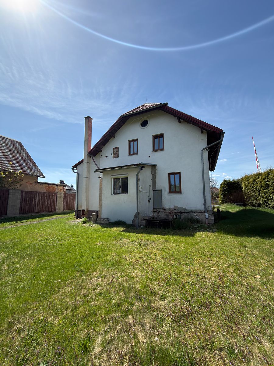 Prodej rodinného domu 166 m², pozemek 2220 m² – fotografie 3