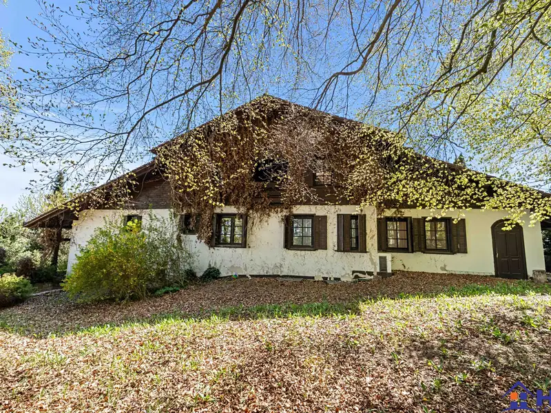 Prodej rodinného domu 446 m², pozemek 3990 m², Zahořany – náhled fotky 2