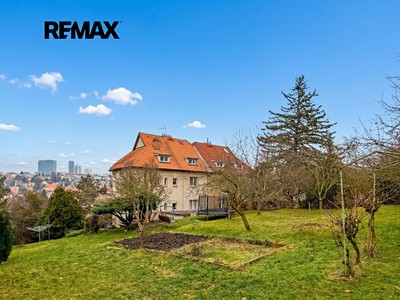 Prodej podílu 1/2  vícegeneračního domu 255 m², pozemek 1 224 m²