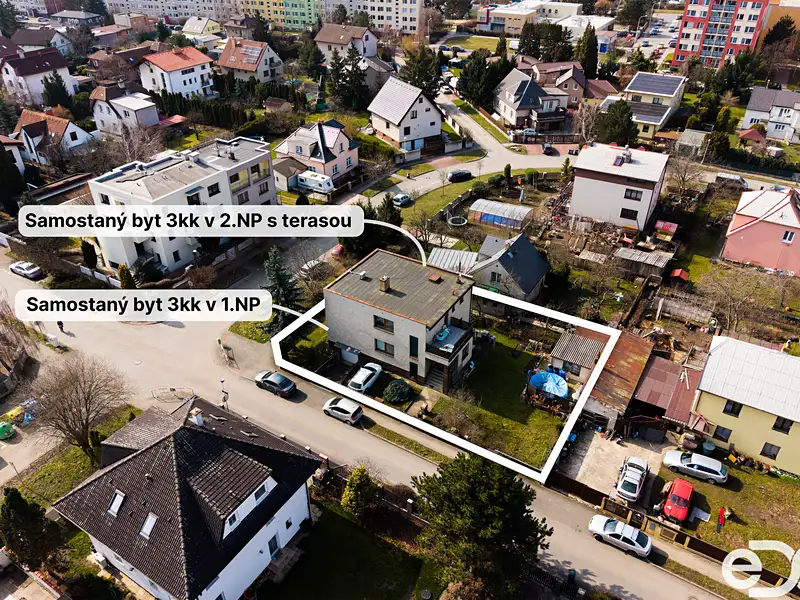Prodej rodinného domu 267 m², pozemek 558 m², Praha – náhled fotky 1