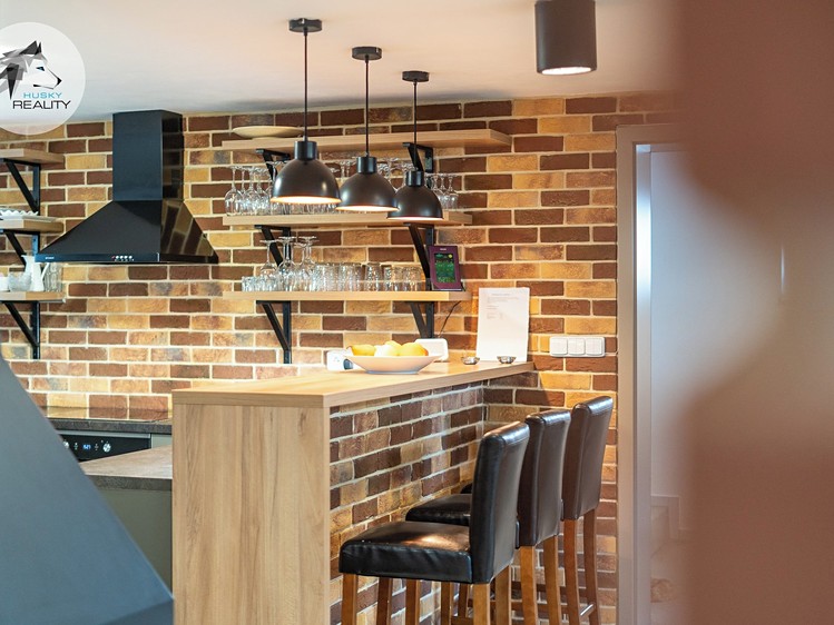 Prodej komerčního prostoru, 319 m² (7 z 80)