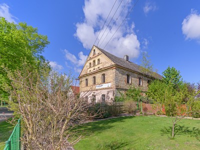 Haus zum Kauf, 400 m² (2 von 20)