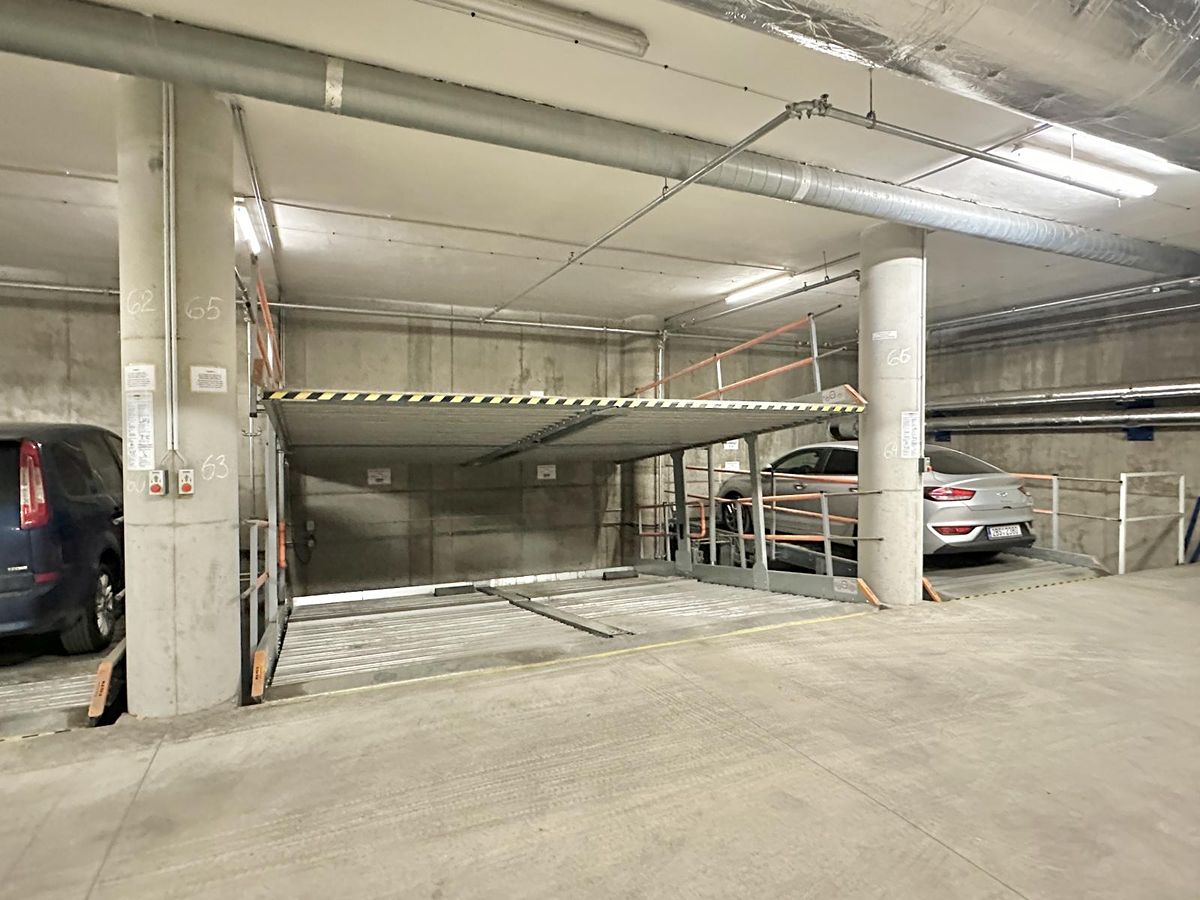 Prodej garážového stání 12 m² – fotografie 3