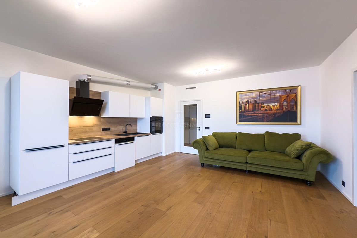 Pronájem bytu 2+kk 57 m²