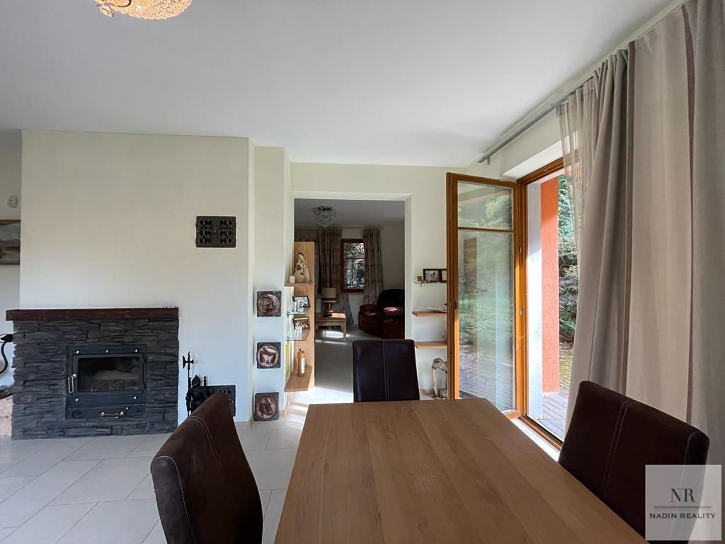 Prodej rodinného domu 170 m², pozemek 1178 m² – fotografie 3