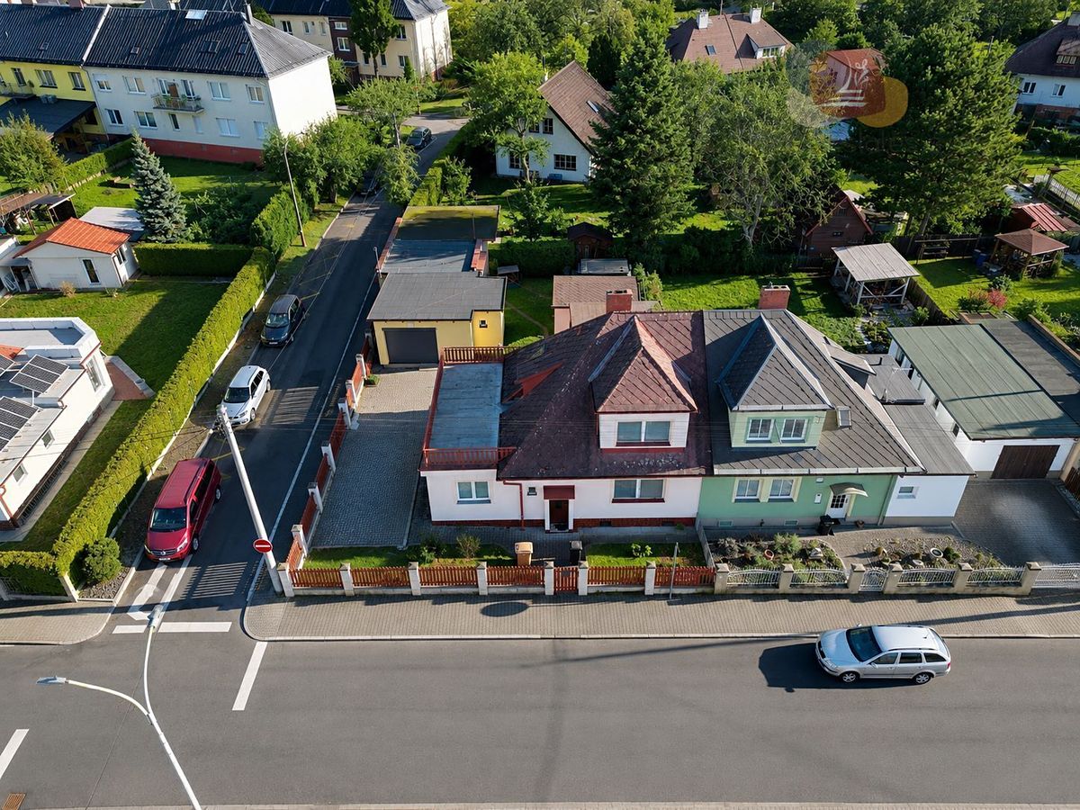 Prodej rodinného domu 140 m², pozemek 502 m² – fotografie 2