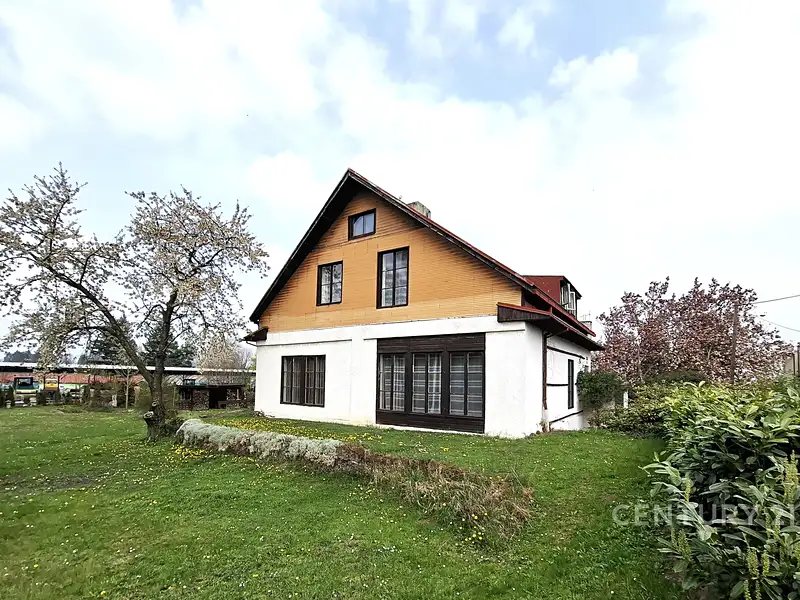 Prodej rodinného domu 317 m², pozemek 1460 m², Čáslav – náhled fotky 2