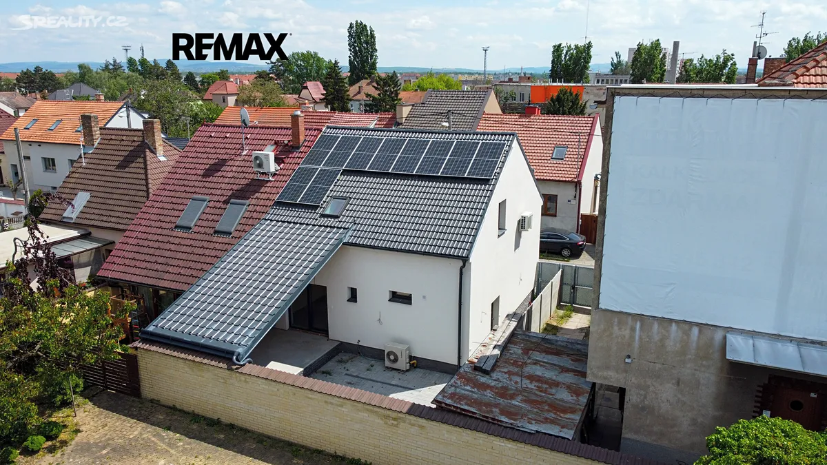Prodej rodinného domu 133 m², pozemek 160 m² - View 2