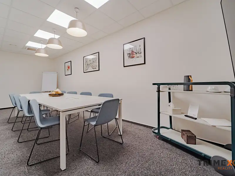 Pronájem kanceláře 345 m², Ostrava – náhled fotky 2