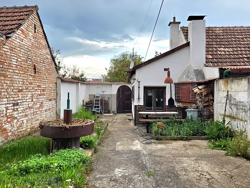 Prodej rodinného domu 182 m², pozemek 543 m², Holasice – náhled fotky 3