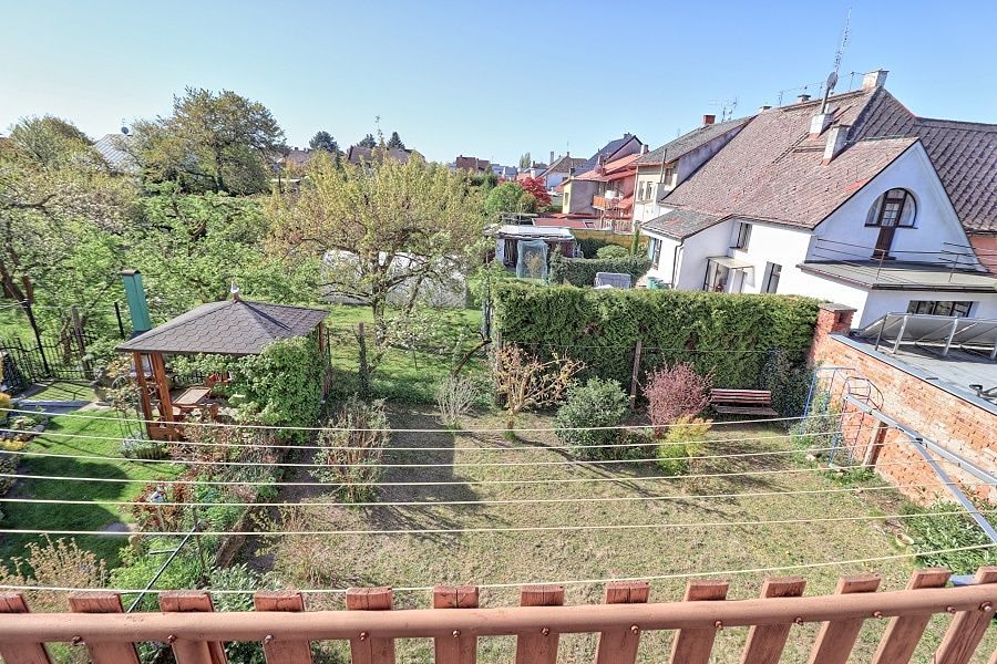 Prodej rodinného domu 220 m², pozemek 239 m² – fotografie 4