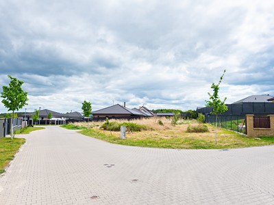 Prodej  stavebního pozemku 843 m² — photo 3