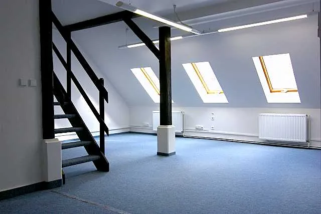 Pronájem kanceláře 115 m²