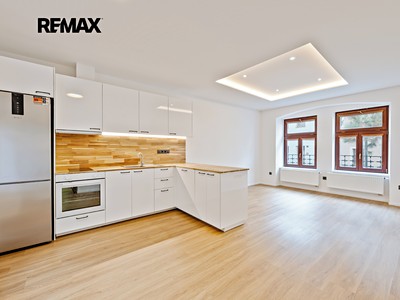 Pronájem bytu 1+kk 34 m²