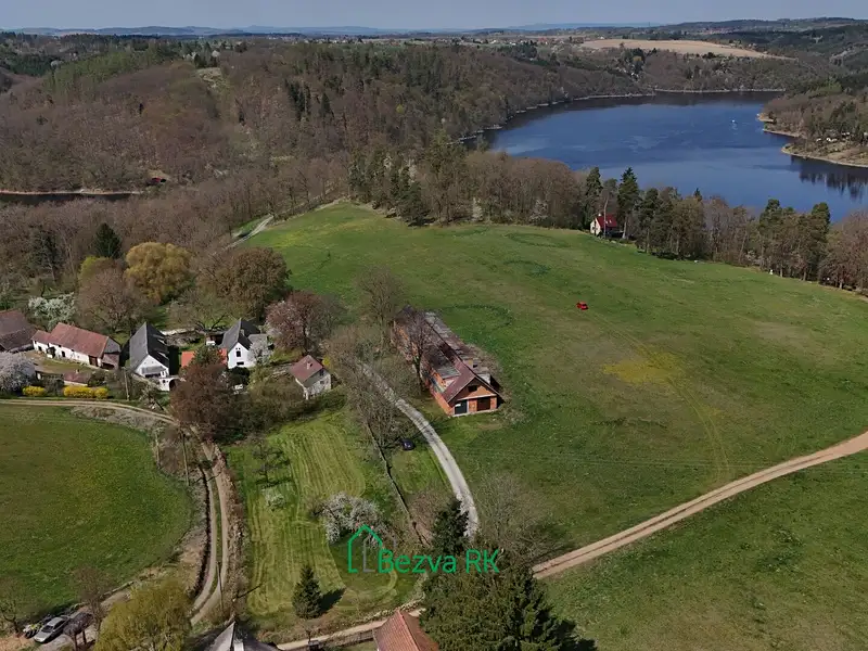 Prodej obchodního prostoru 1358 m², Varvažov – náhled fotky 2