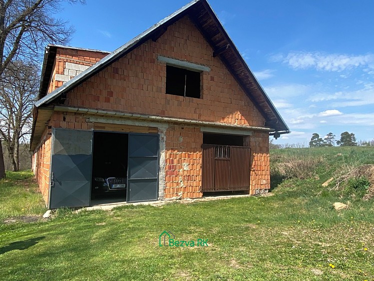 Prodej komerčního prostoru, 1 358 m² (16 z 34)
