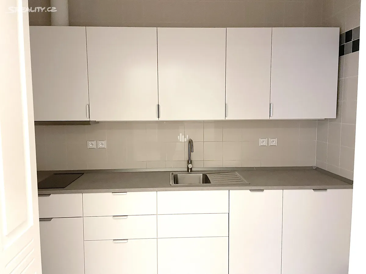 Pronájem kanceláře 309 m² – pohled 5